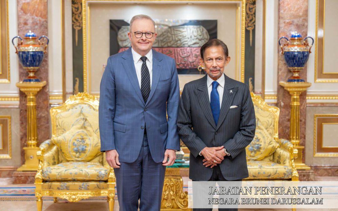 Kebawah DYMM menerima mengadap PM Australia