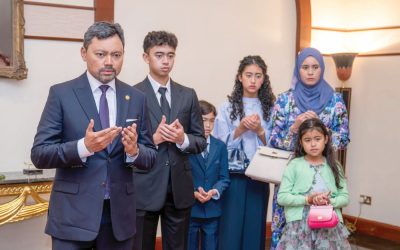 Berkenan berangkat ke Canberra, Australia bagi Lawatan Rasmi